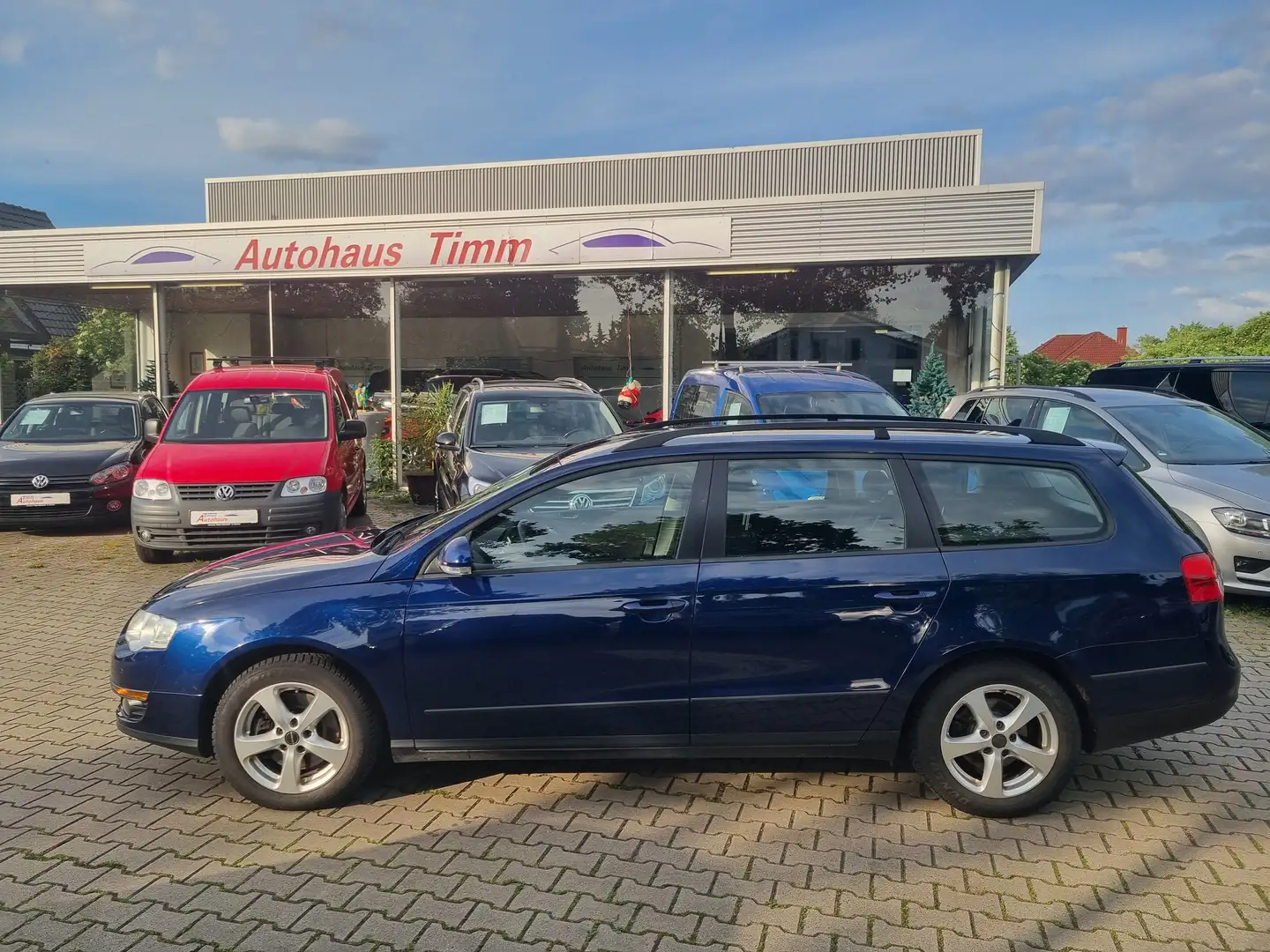 Volkswagen Passat Variant 1.4 TSI Trendline mit AHK Albastru - 2