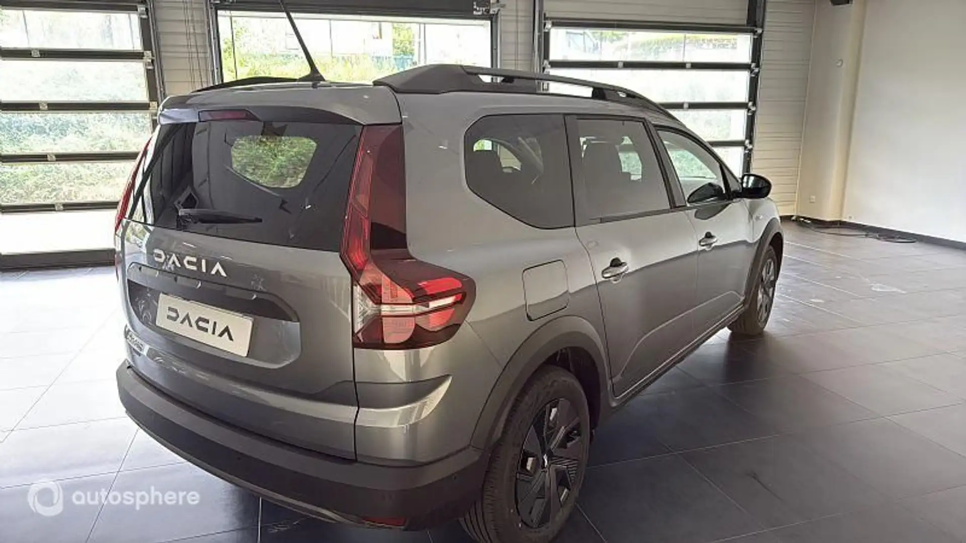 Dacia Jogger 1.6 hybrid 140ch Expression 7 places - 2