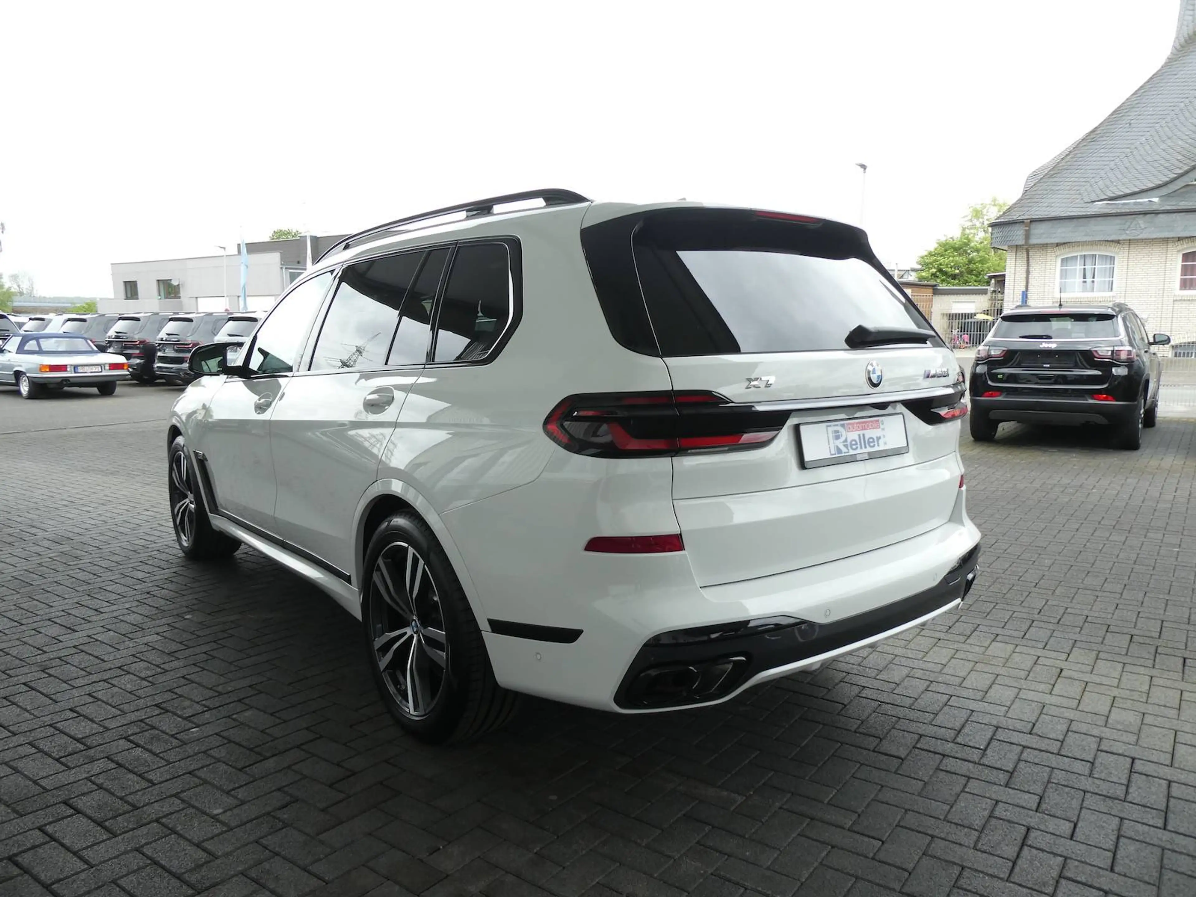 BMW X7 M xDrive M60 i M Sport Pro — photo 6