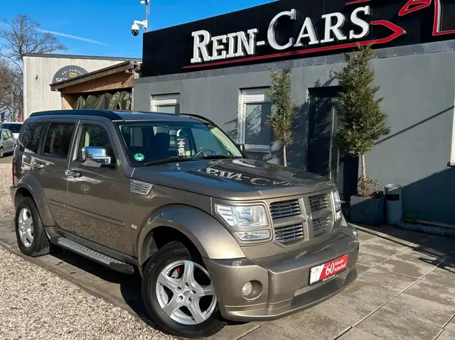 Dodge Nitro SLT 3.7 4WD AUTOM/LEDER/S-DACH/KAMERA/AHK/