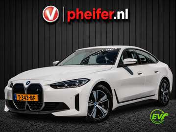 eDrive40 84 kWh SOH 99% Camera/ Navigatie/ Harman-