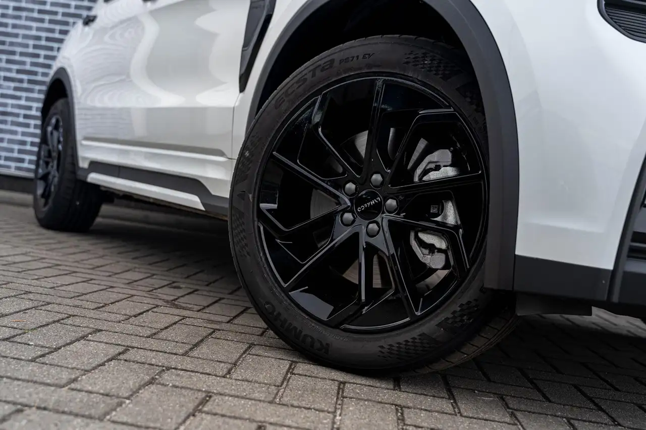 Lynk & Co 01 2025