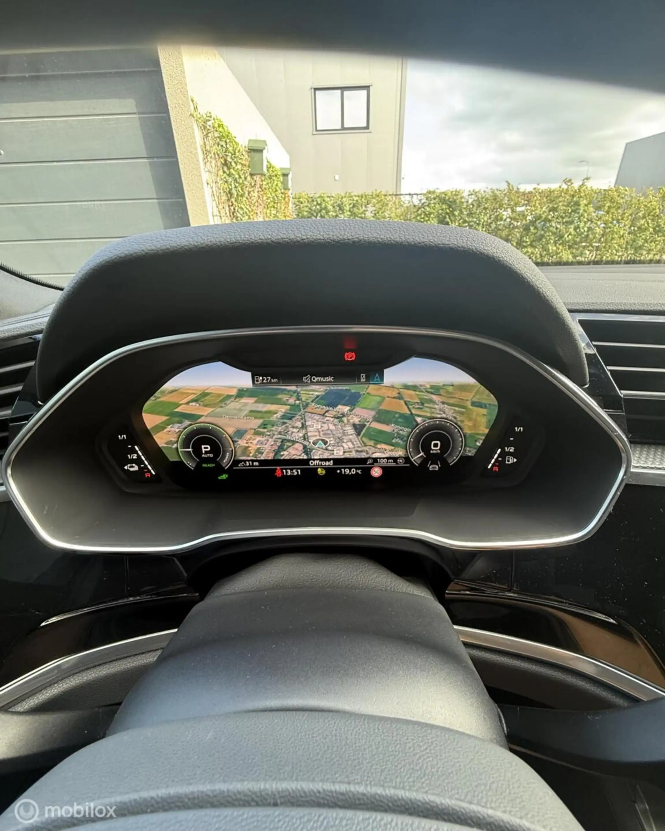 Audi Q3 Sportback 45 TFSI e S Edition Matrix l 360 l Pano — photo 34