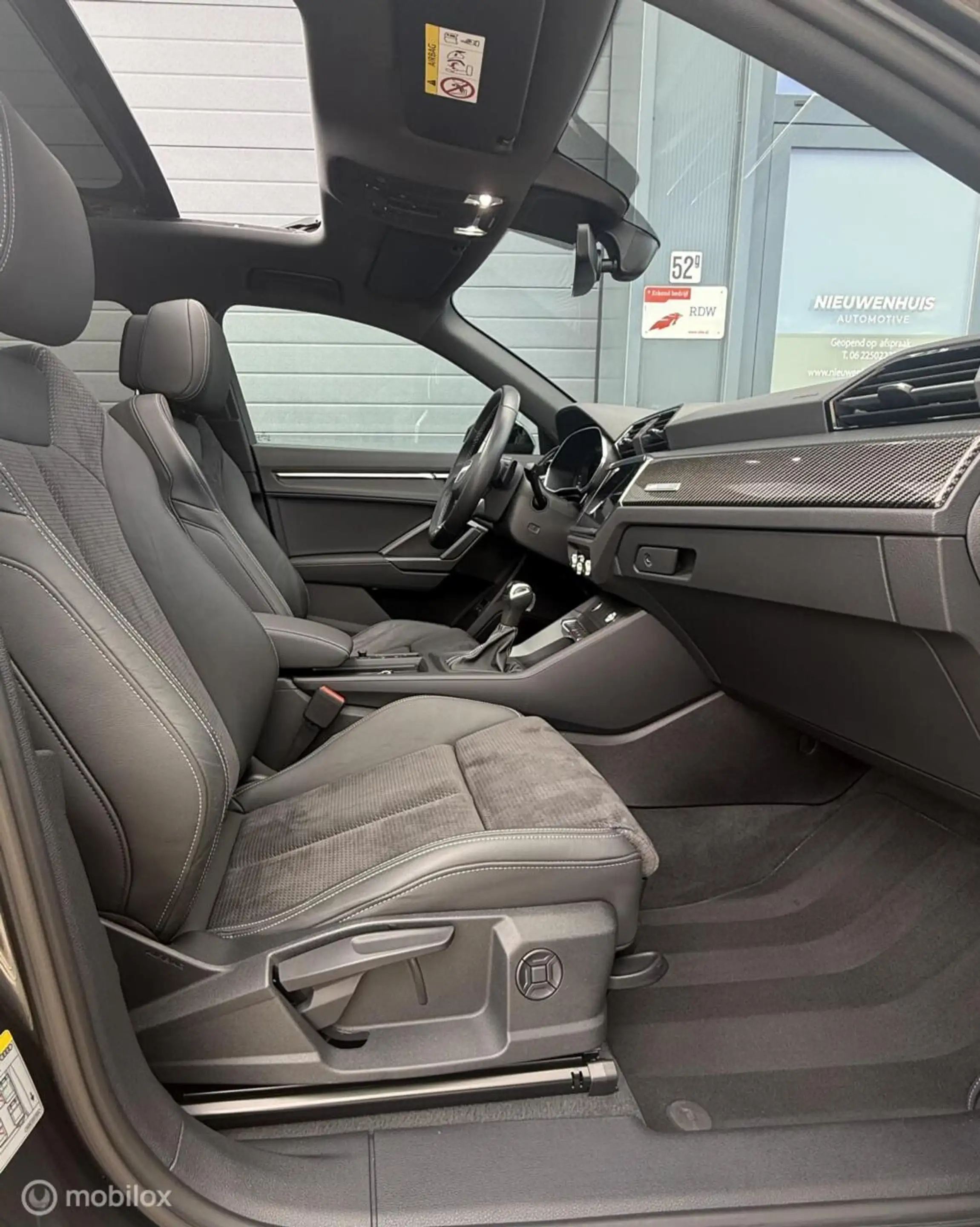 Audi Q3 Sportback 45 TFSI e S Edition Matrix l 360 l Pano — photo 21