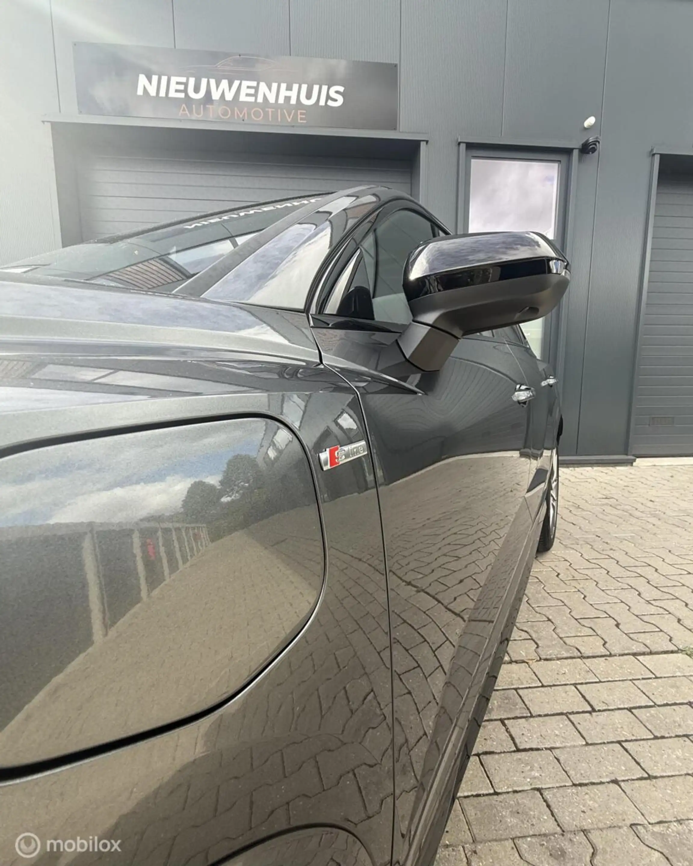 Audi Q3 Sportback 45 TFSI e S Edition Matrix l 360 l Pano — photo 19