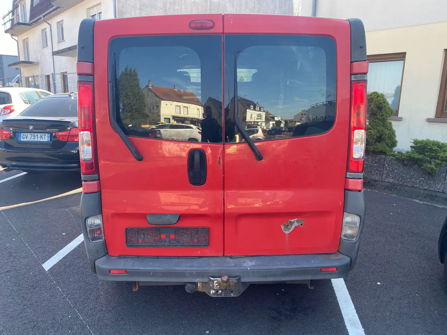 Opel Vivaro Vivaro 2.0 CDTI L1H1 Rot - 2