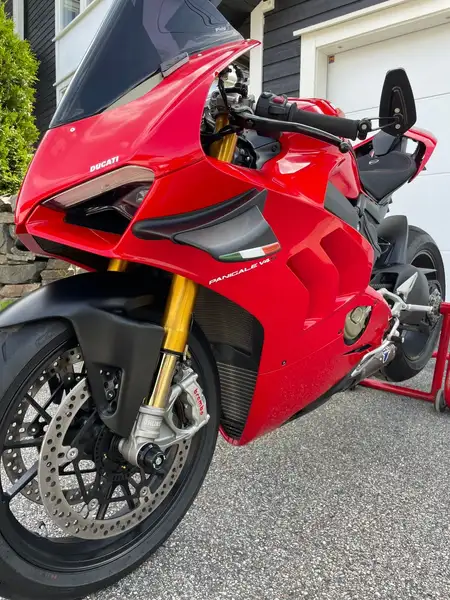 Ducati Panigale V4 S - foto 6
