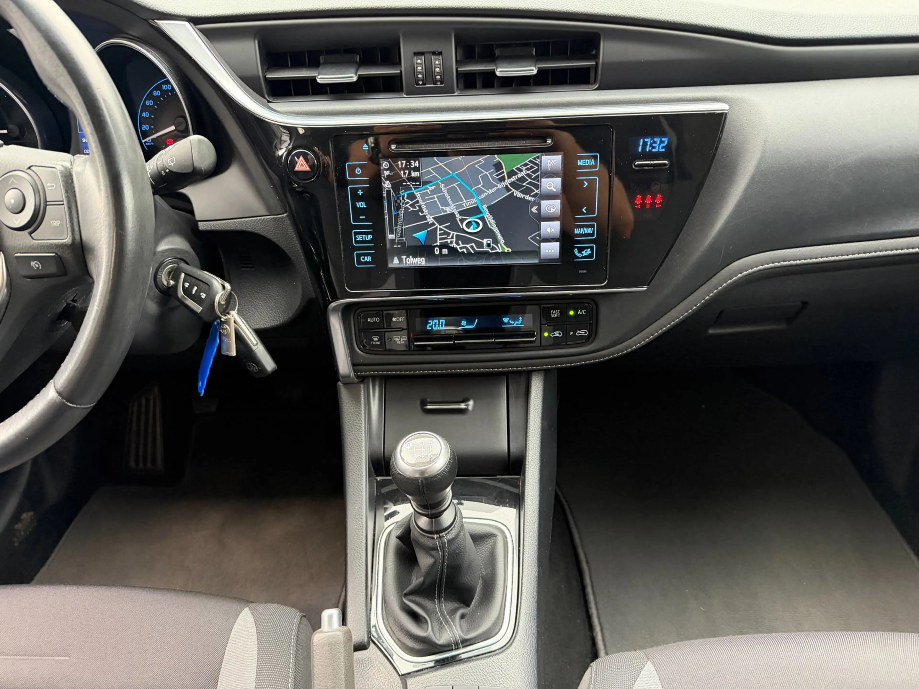 Toyota Auris Touring Sports 1.2T Dynamic |Pano|Trekhaak|Org NL — photo 18