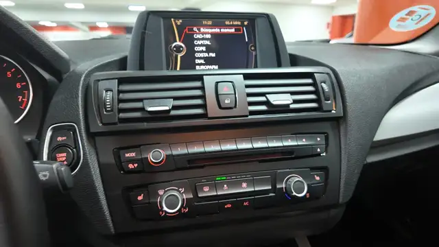 BMW 1 Series view 23