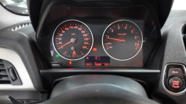BMW 1 Series view 20