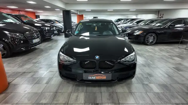 BMW 1 Series view 2