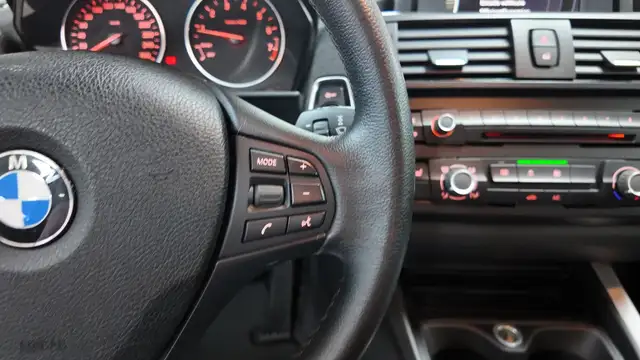 BMW 1 Series view 19