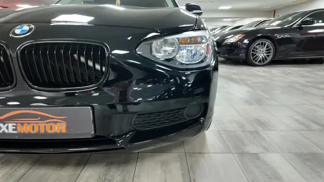 BMW 1 Series view 9