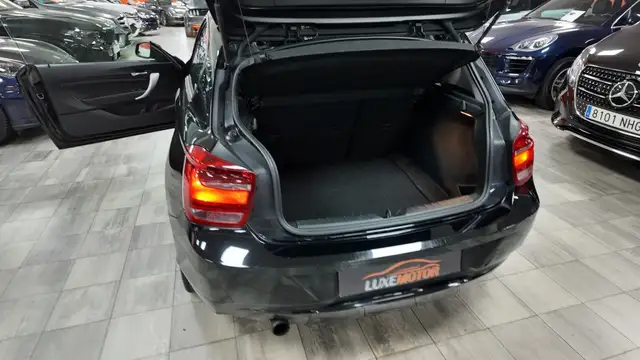 BMW 1 Series view 30