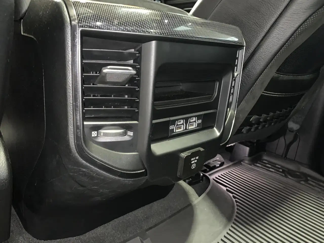 RAM 1500 fotografie RAM 1500