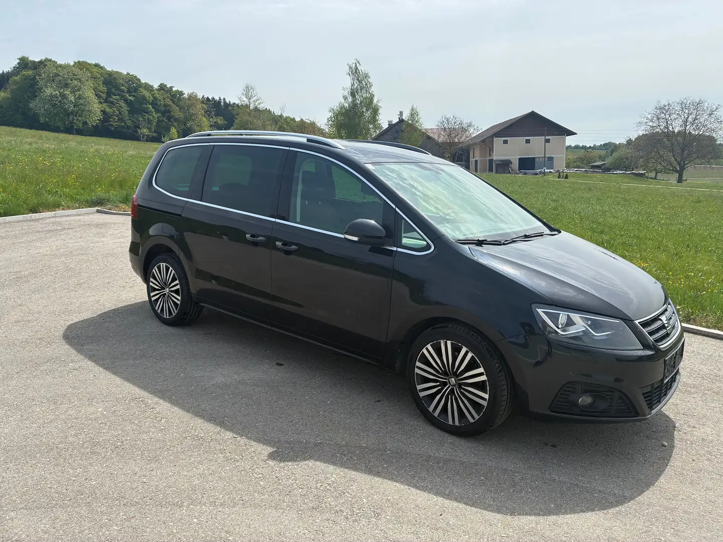 SEAT Alhambra Xcellence Schwarz - 1