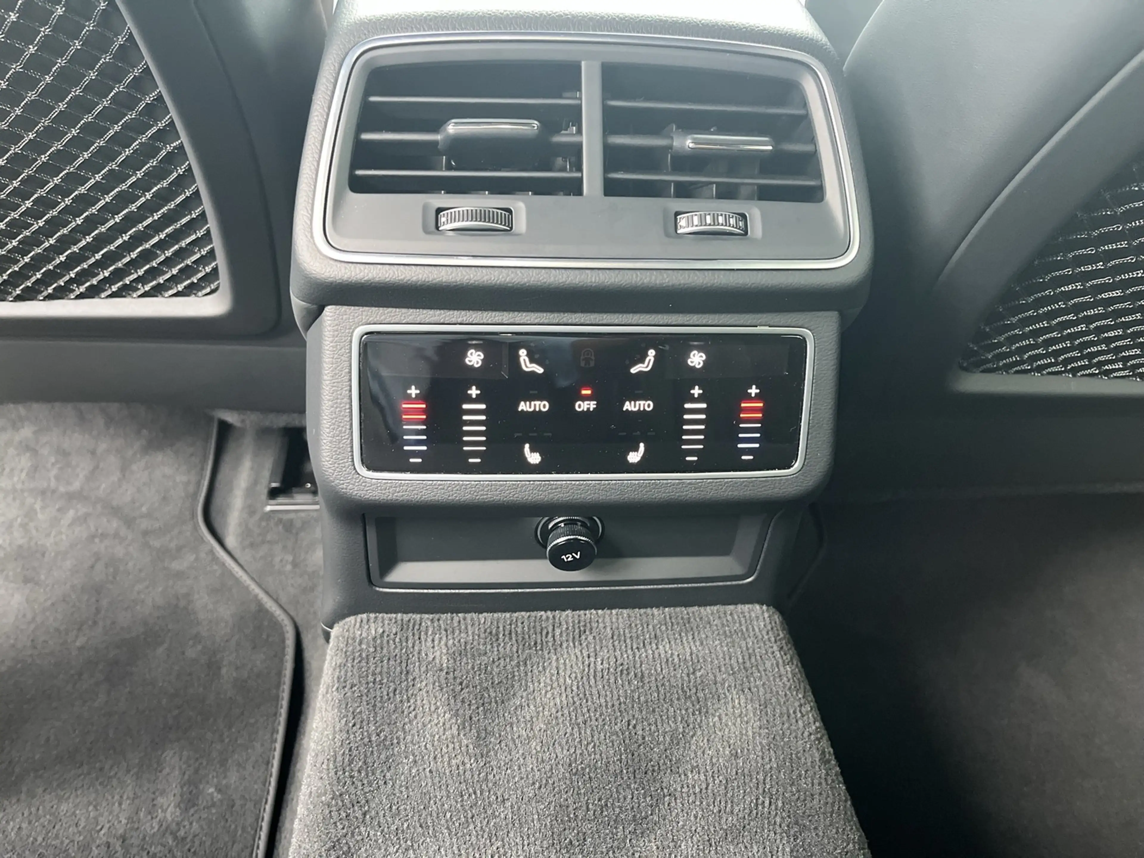 Audi RS6 RS 6 Avant 280 V/max B&O Standh HUD — photo 8
