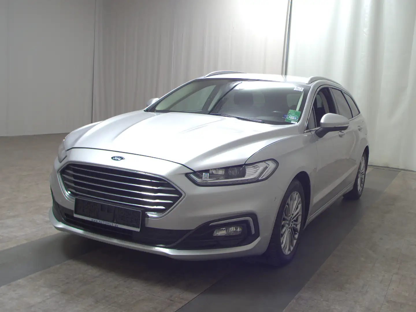Ford Mondeo Turnier 2.0 EcoBlue Titanium ACC LED AHK Argintiu - 2