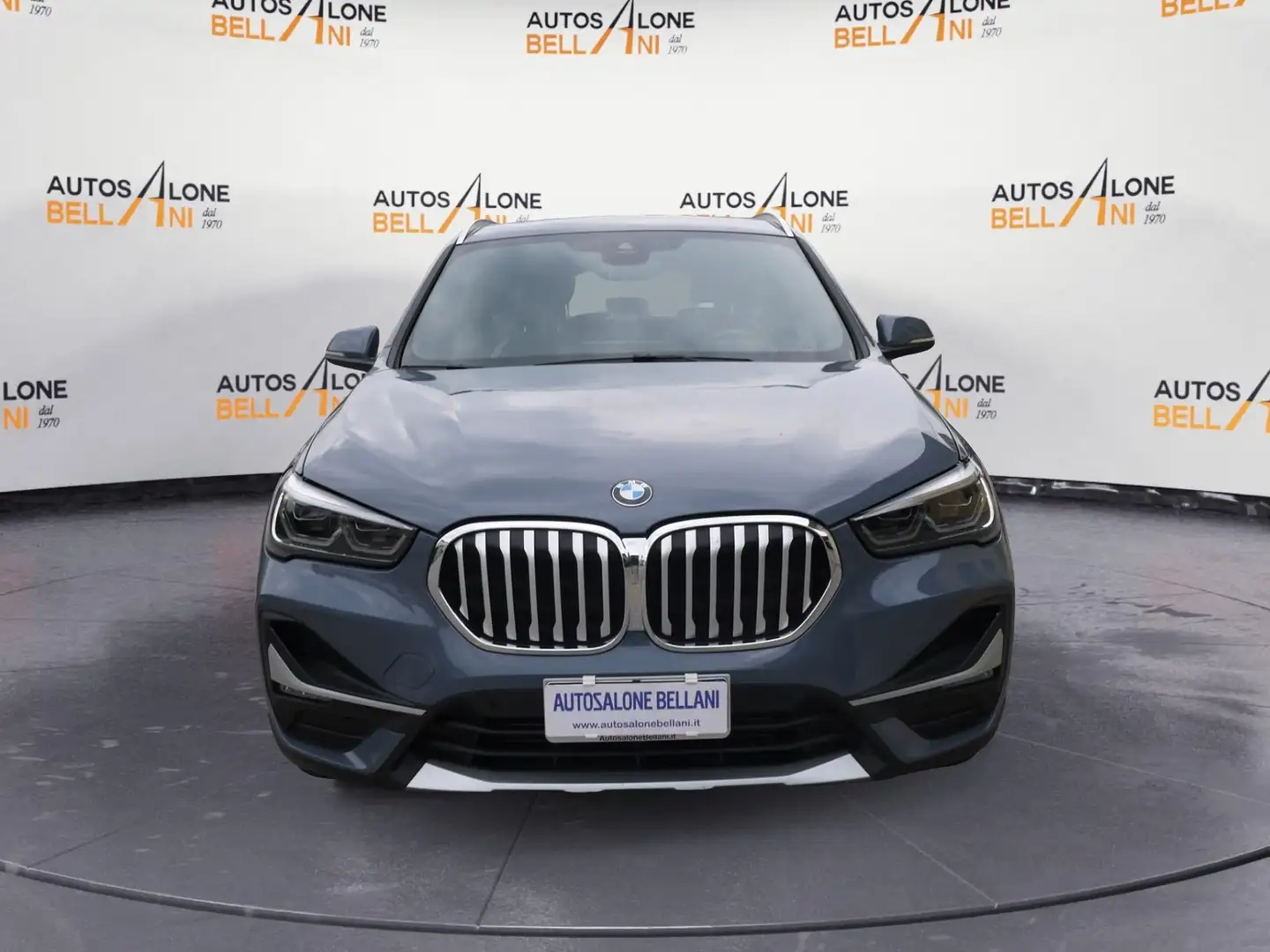 BMW X1 X1 sDrive18i xLine Gris - 2