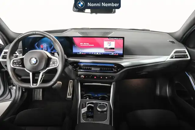 BMW 3 Series view 11