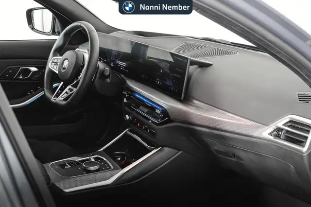 BMW 3 Series view 8