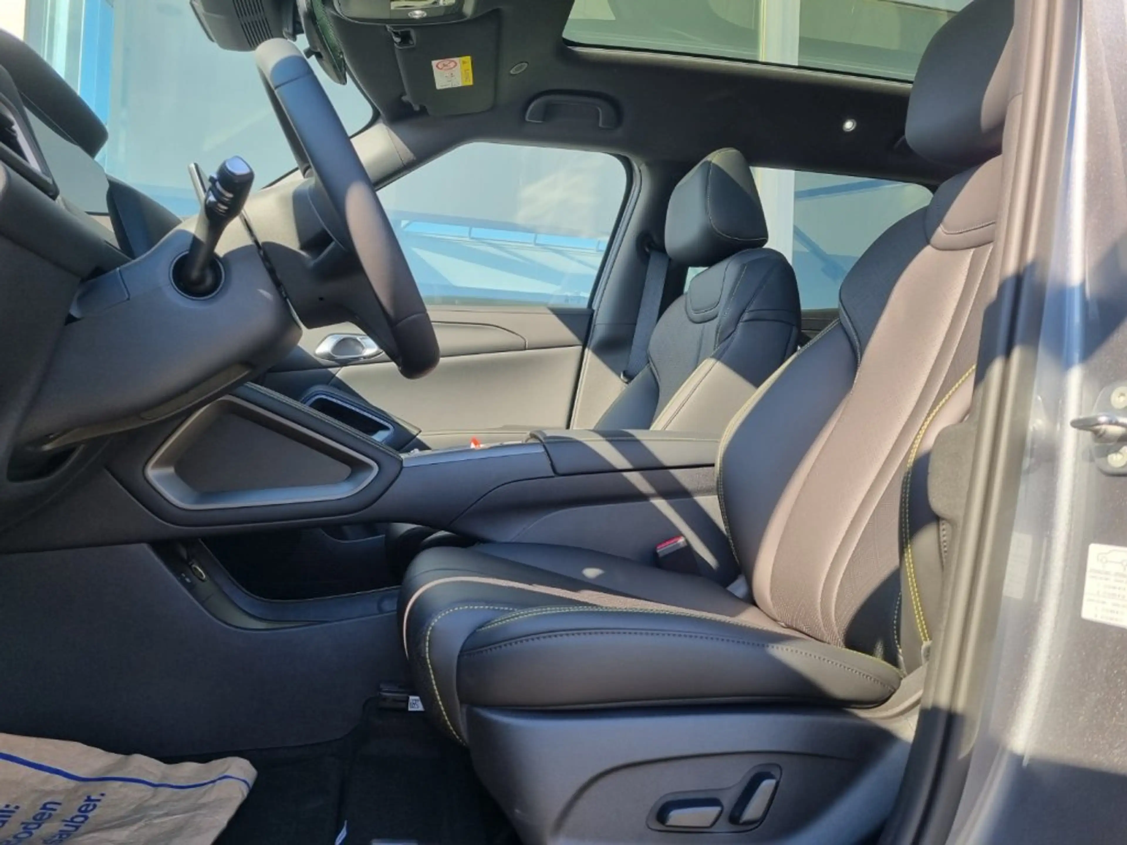 BYD Atto 2 DM-i Boost — photo 12