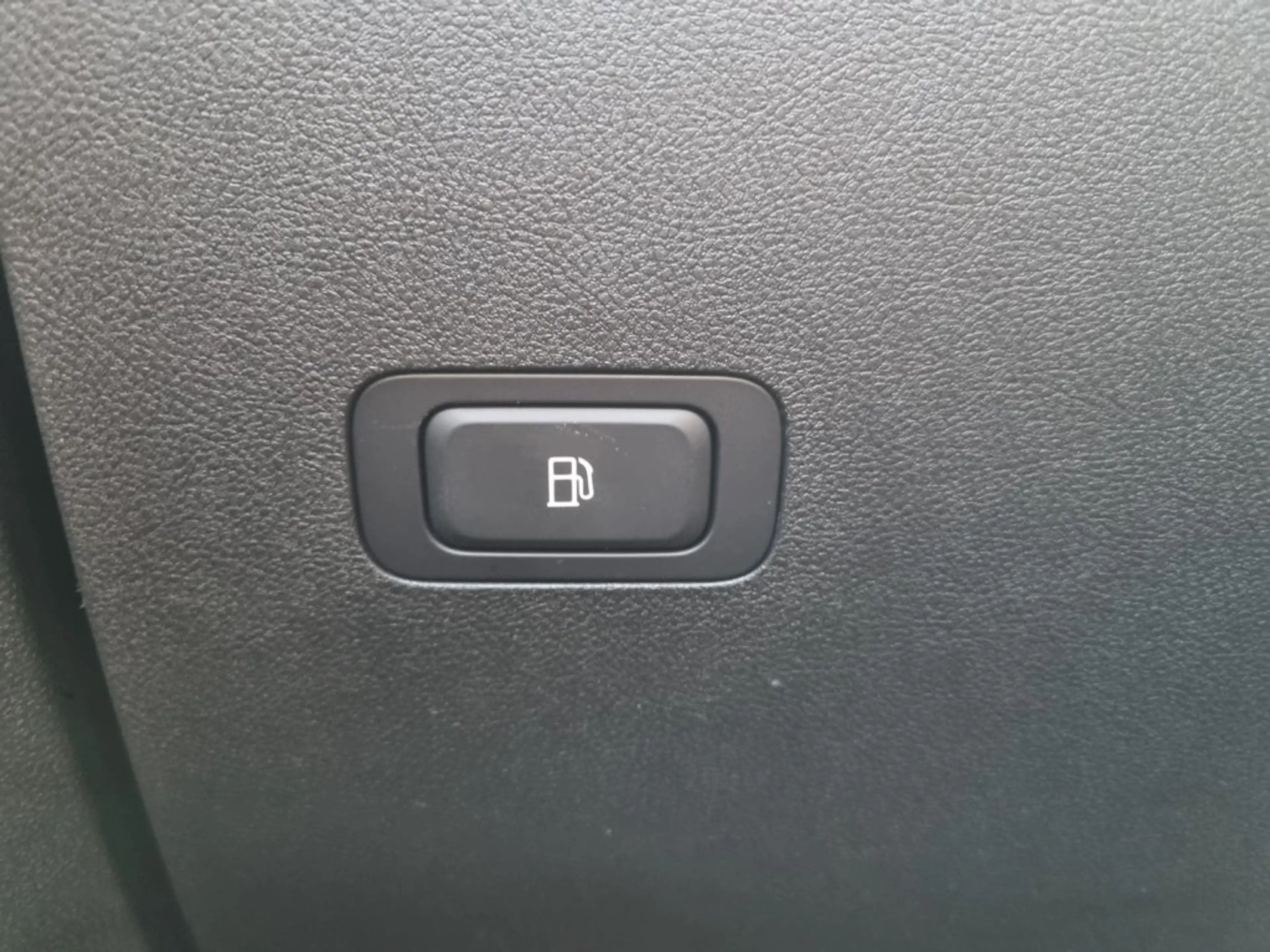 BYD Atto 2 DM-i Boost — photo 8