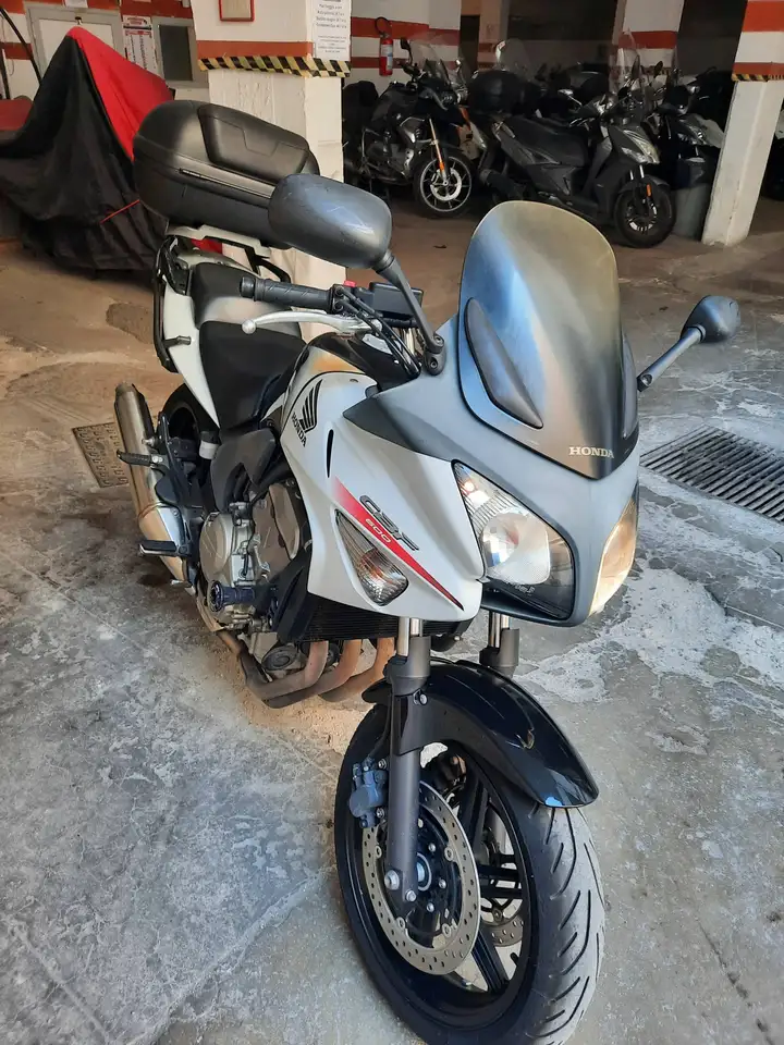 Honda CBF 600