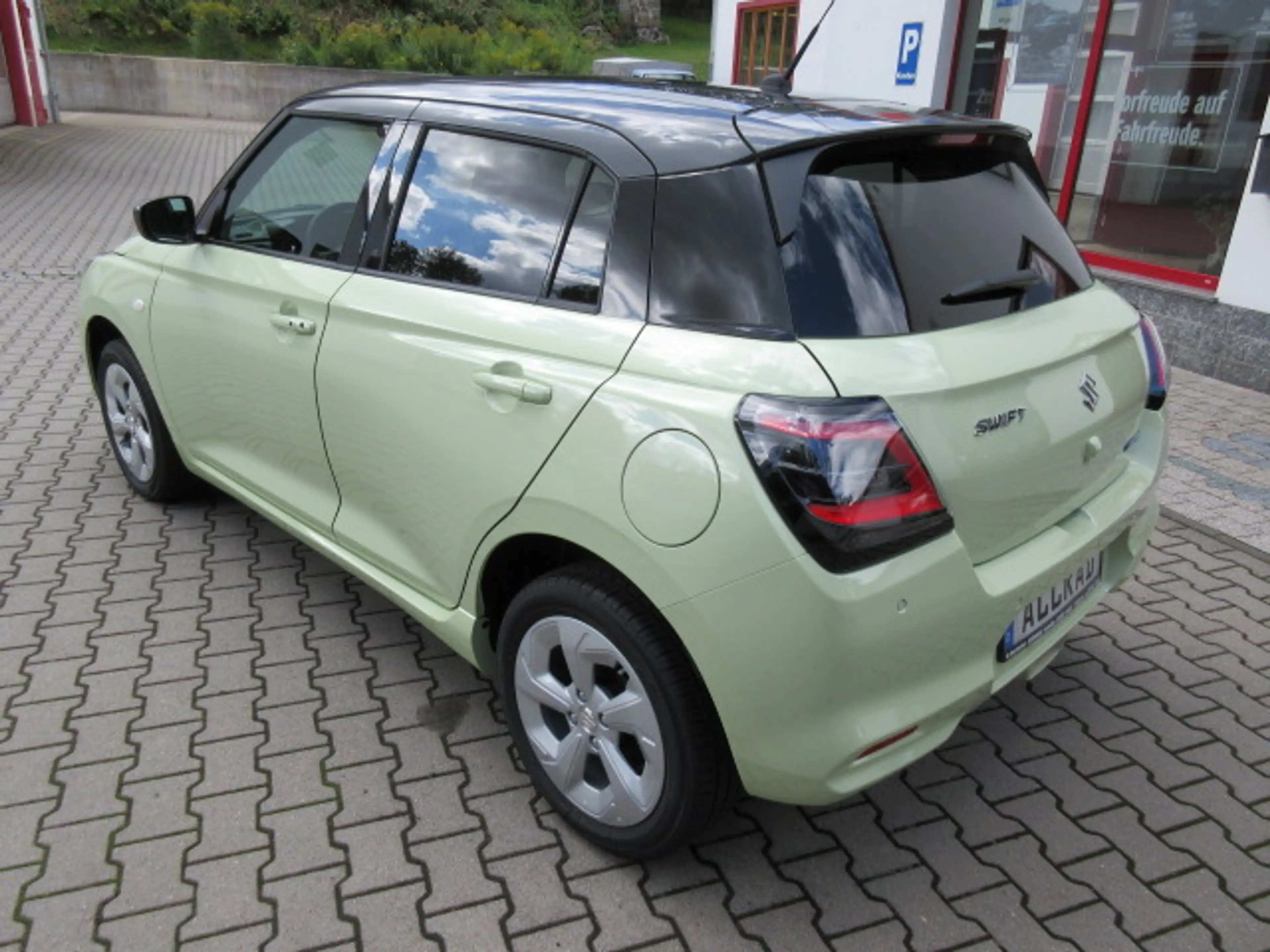 Suzuki Swift 1.2 Hybrid Allgrip MT Comfort — photo 4