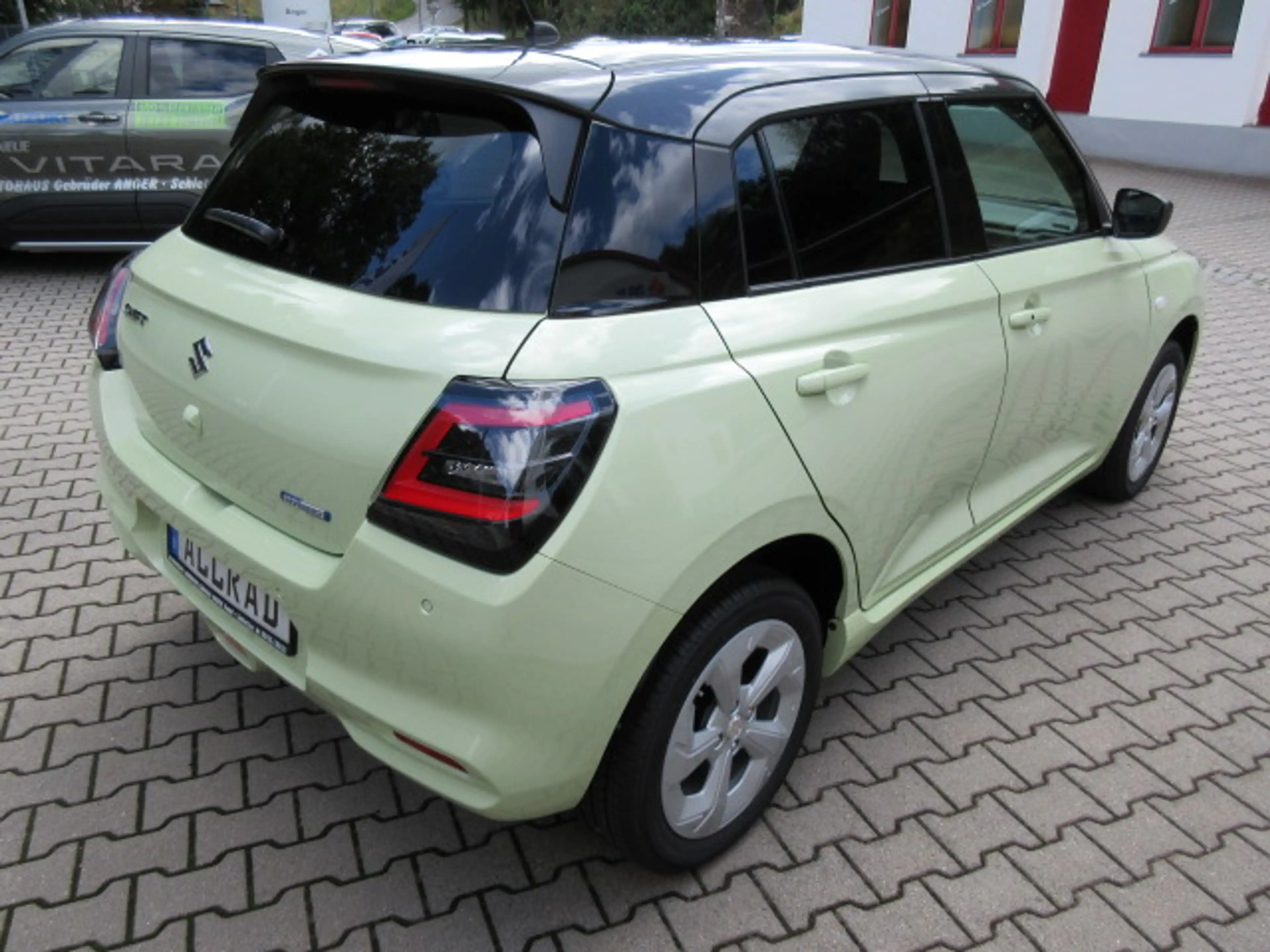 Suzuki Swift 1.2 Hybrid Allgrip MT Comfort — photo 6