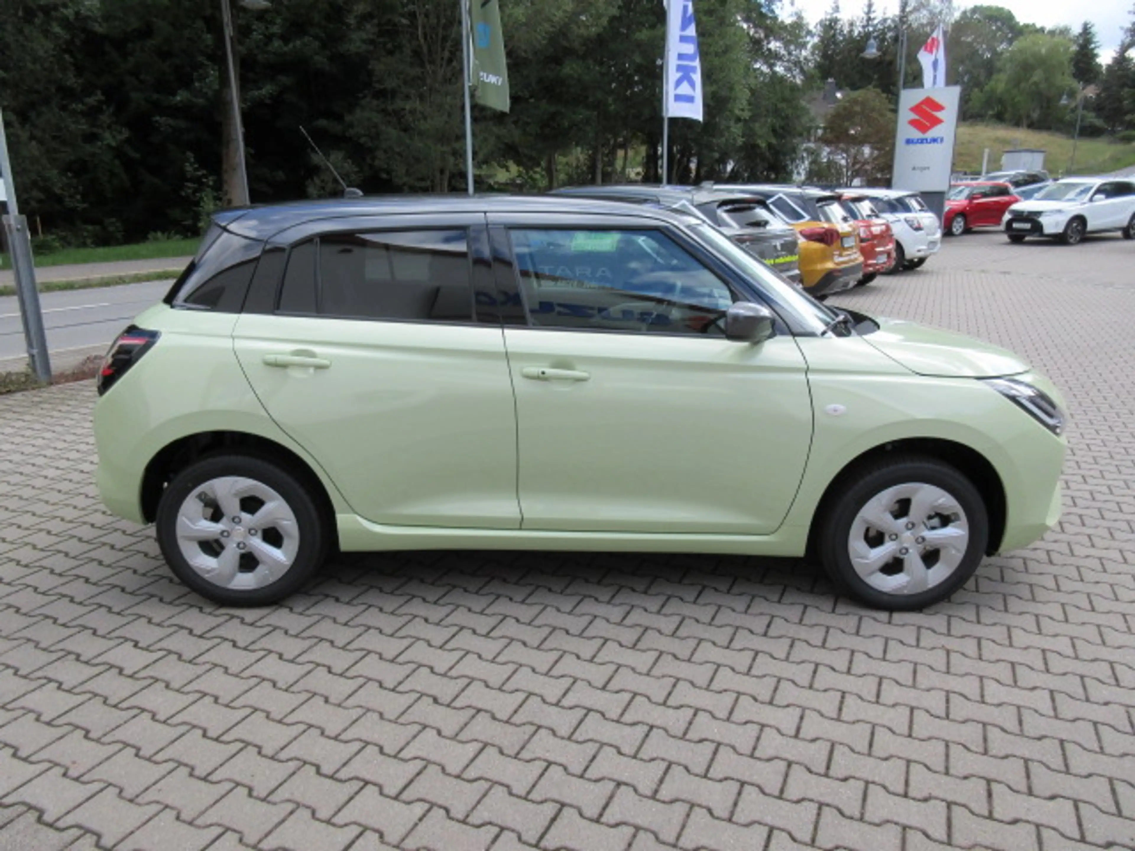 Suzuki Swift 1.2 Hybrid Allgrip MT Comfort — photo 7