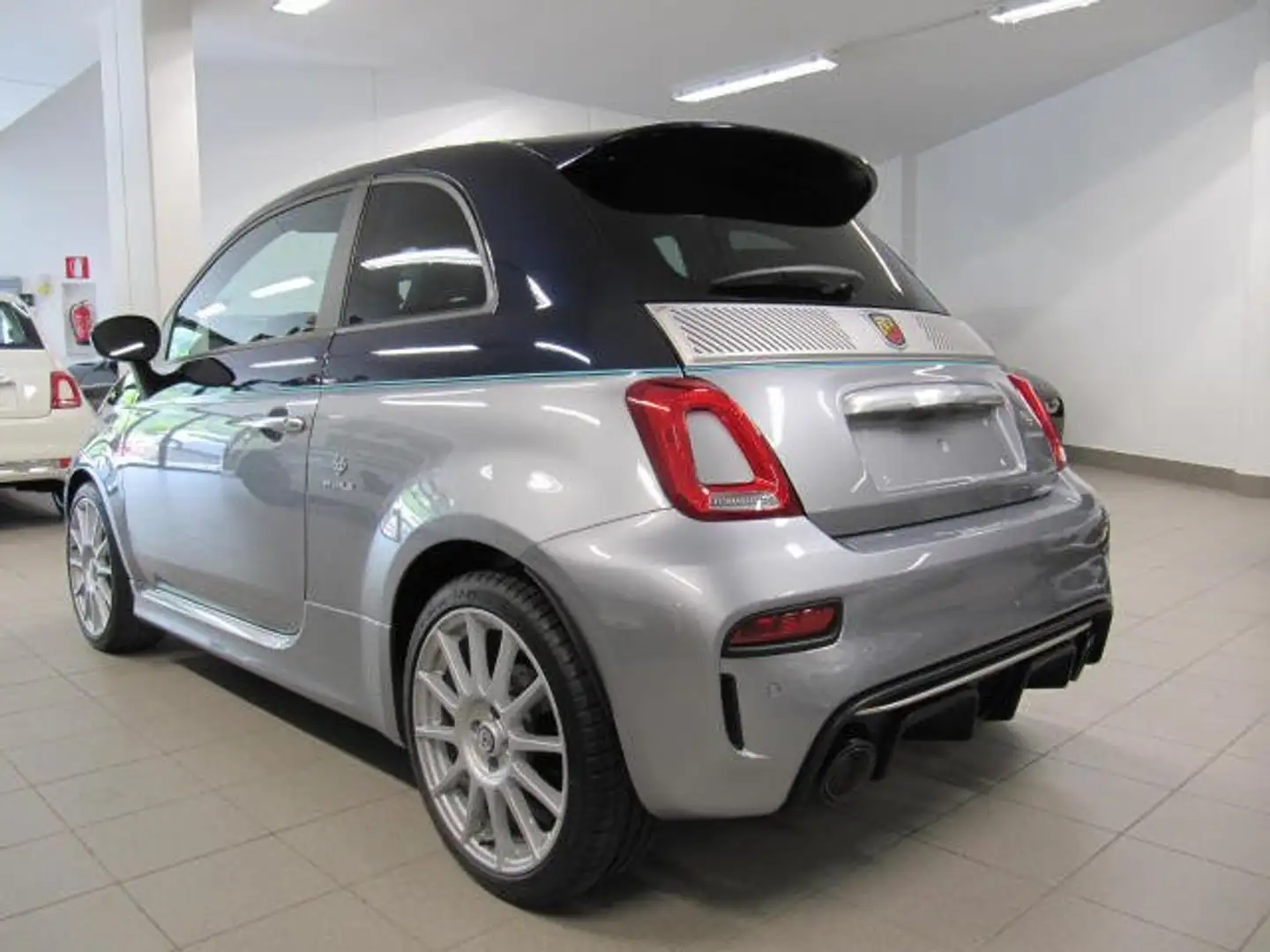 Abarth 695 695 1.4 16v Rivale 180cv Argento - 2