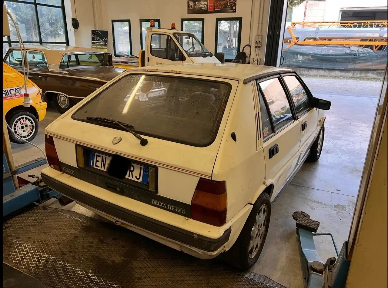 Lancia Delta 2.0 ie Turbo HF 4wd, foto 2
