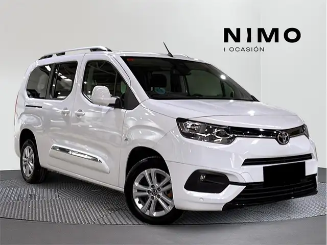 Toyota Proace 1.5D 96kW Family Active 7 Plz L2