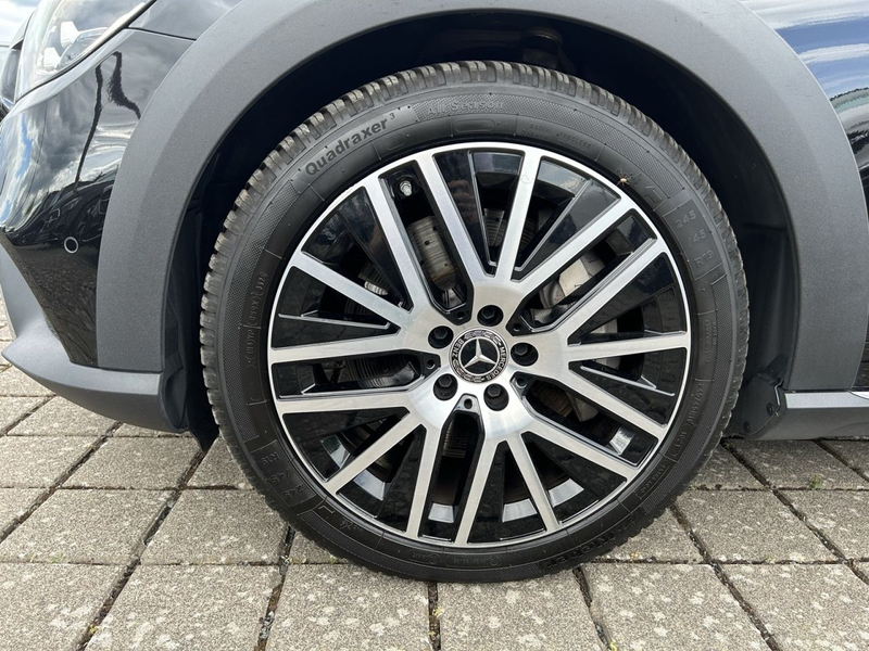 Mercedes-Benz E 400 d 4MATIC T-Modell All-Terrain AVANTGARDE — photo 11