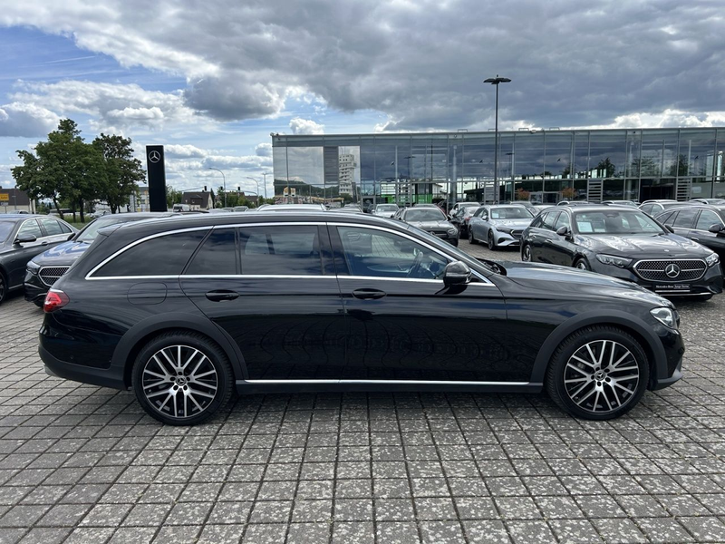 Mercedes-Benz E 400 d 4MATIC T-Modell All-Terrain AVANTGARDE — photo 5