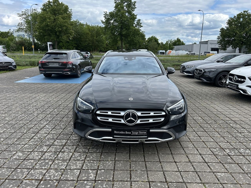 Mercedes-Benz E 400 d 4MATIC T-Modell All-Terrain AVANTGARDE — photo 3