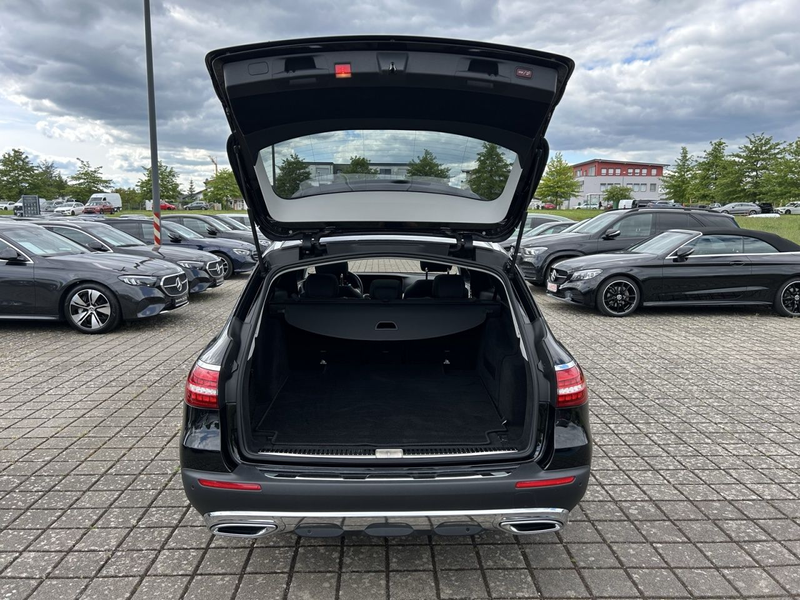 Mercedes-Benz E 400 d 4MATIC T-Modell All-Terrain AVANTGARDE — photo 10