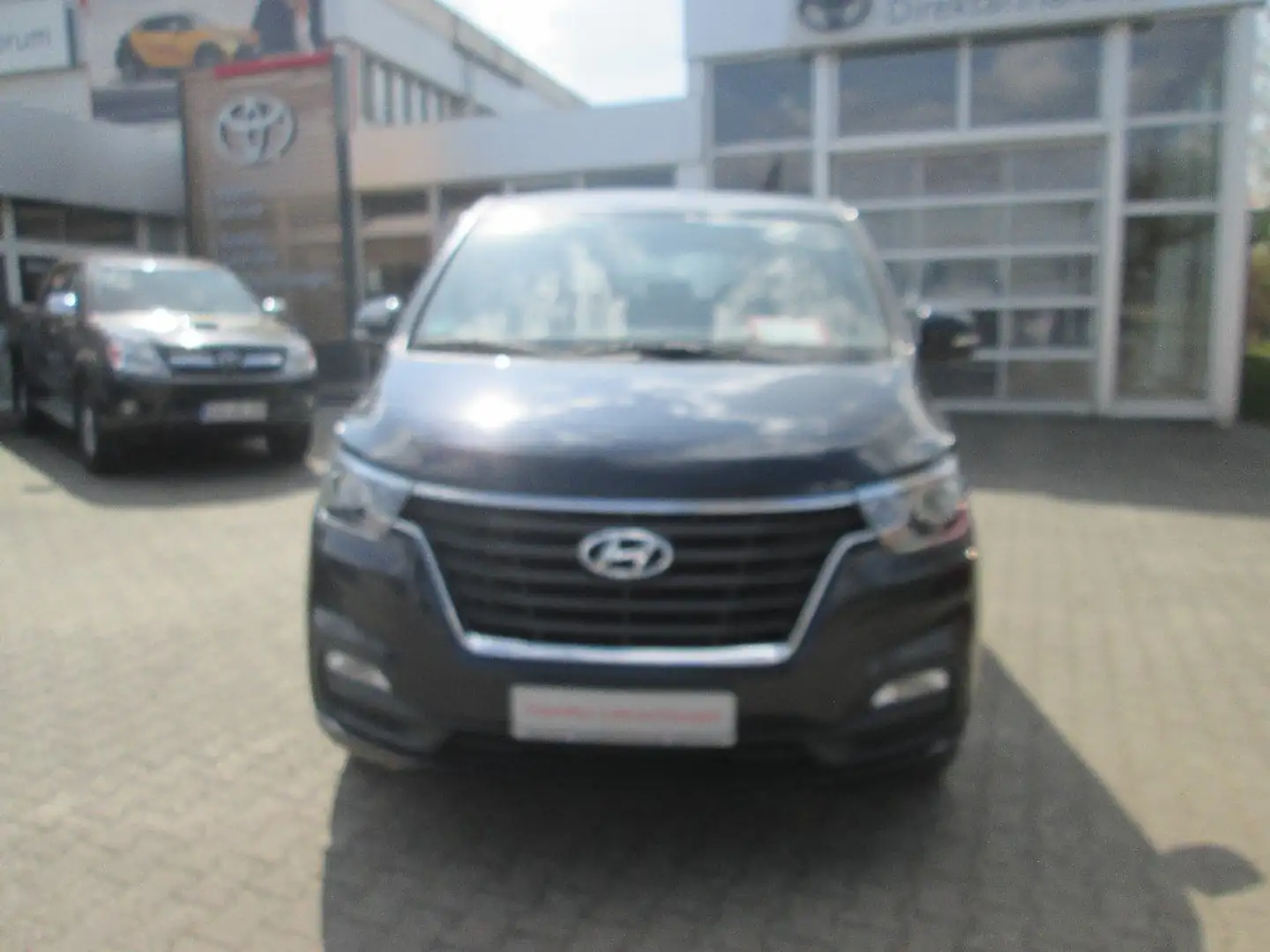 Hyundai H-1 2.5 CRDi Travel Trend Kék - 2