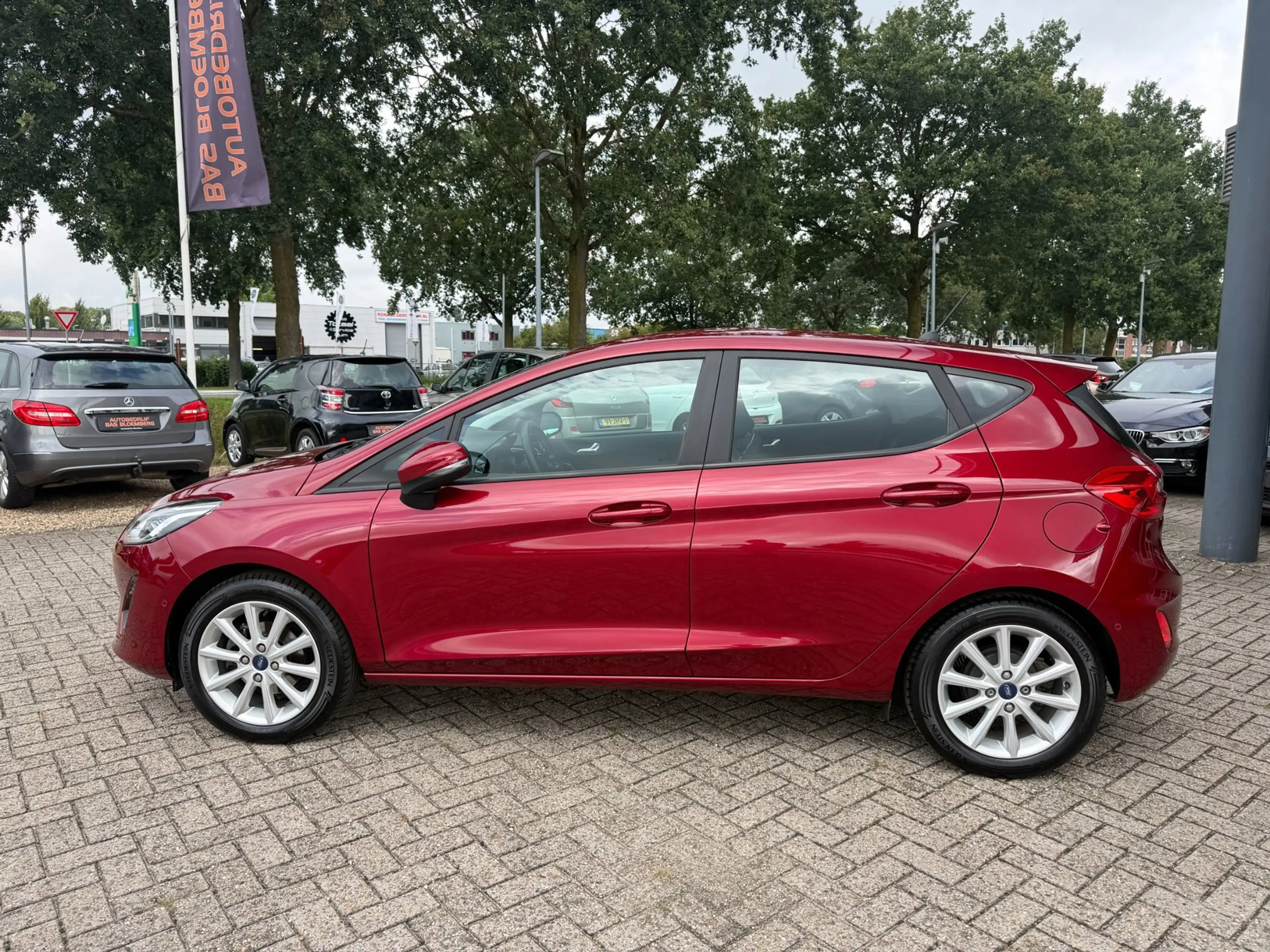 Ford Fiesta 1.0 EcoBoost Titanium, Automaat, Carplay, Clima, C — photo 4