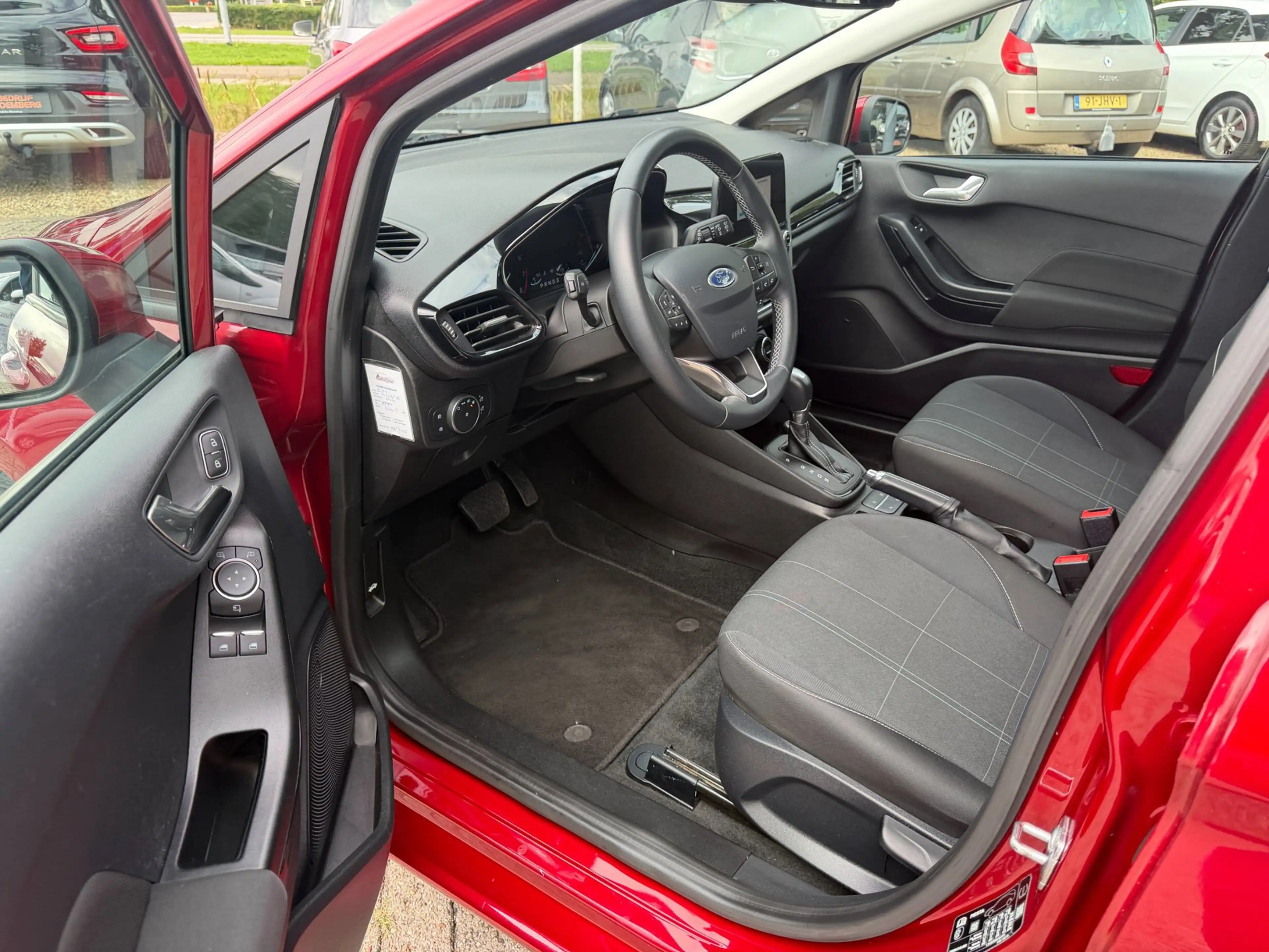 Ford Fiesta 1.0 EcoBoost Titanium, Automaat, Carplay, Clima, C — photo 6