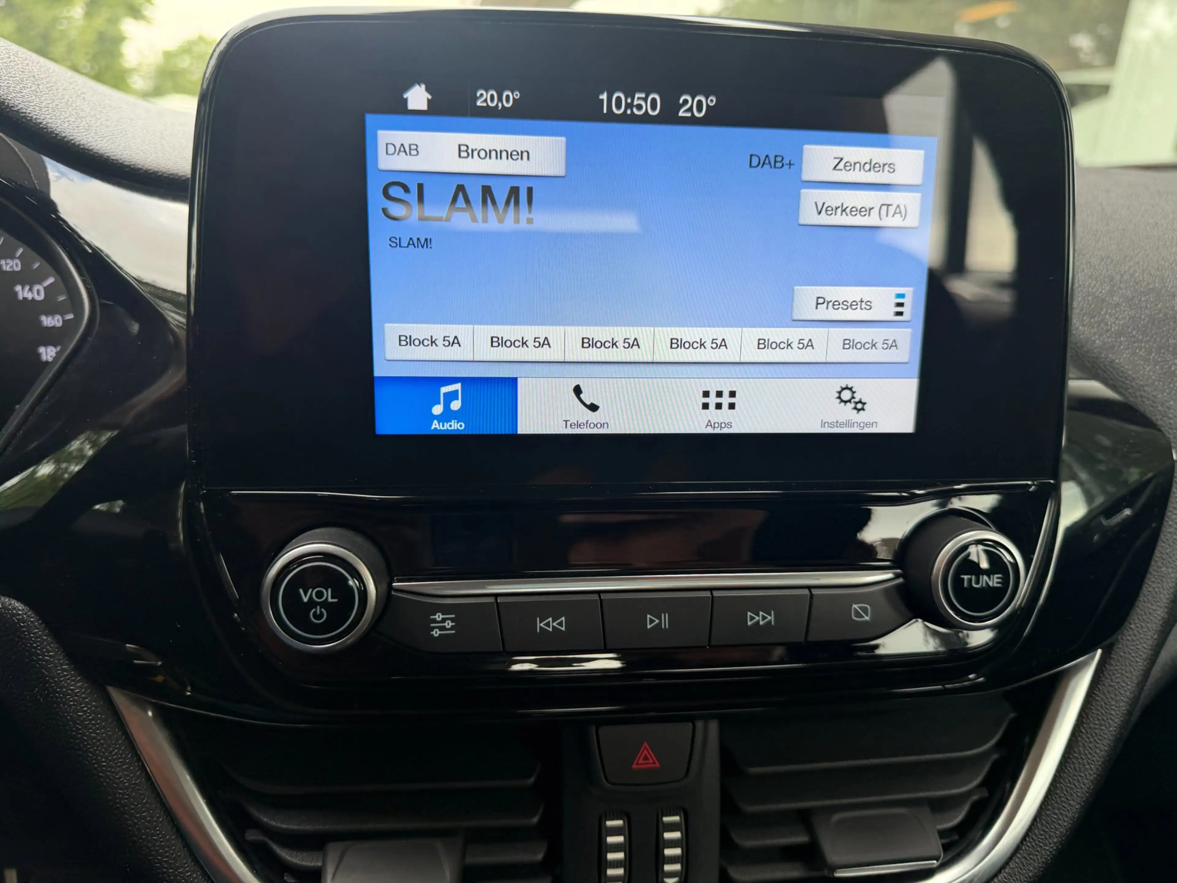 Ford Fiesta 1.0 EcoBoost Titanium, Automaat, Carplay, Clima, C — photo 21