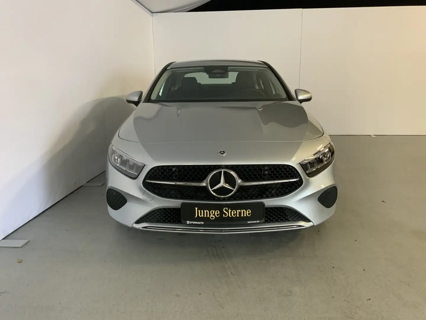 Mercedes-Benz A 220 A 220 4MATIC Limousine  Progressive Navi/Autom. Argent - 2