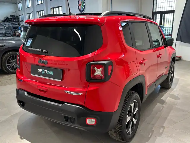 Jeep Renegade view 4