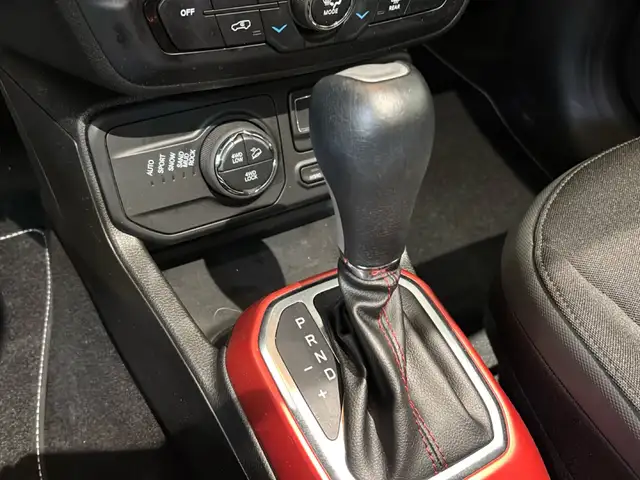 Jeep Renegade view 14