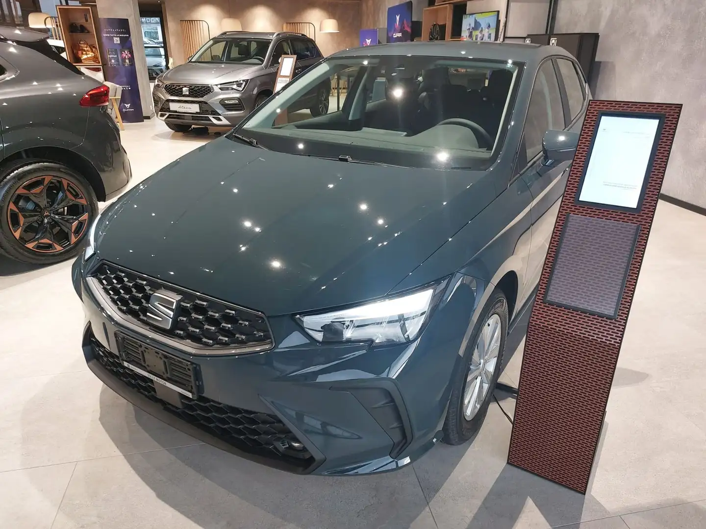 SEAT Ibiza Ibiza 1.0 MPI 5 porte NEO PATENTATI - 1