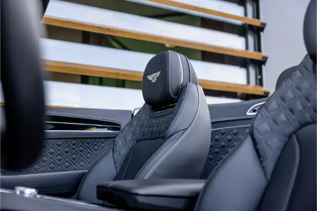 Bentley Continental GT view 11