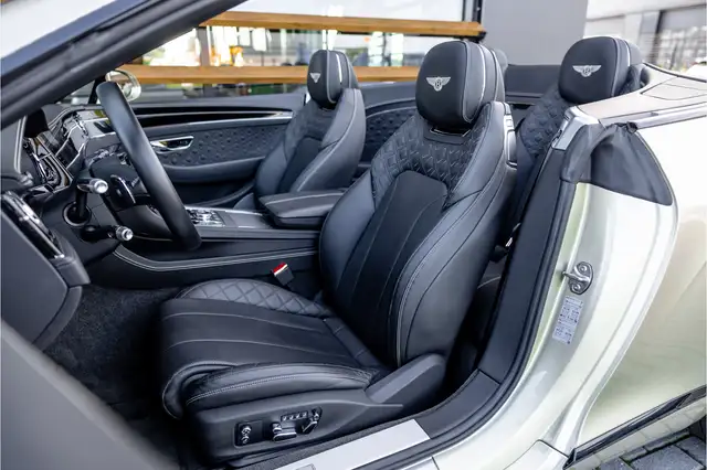 Bentley Continental GT view 9