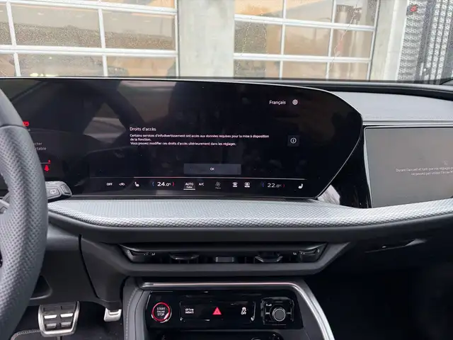 Audi Q5 view 12