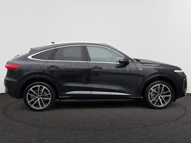 Audi Q5 view 7